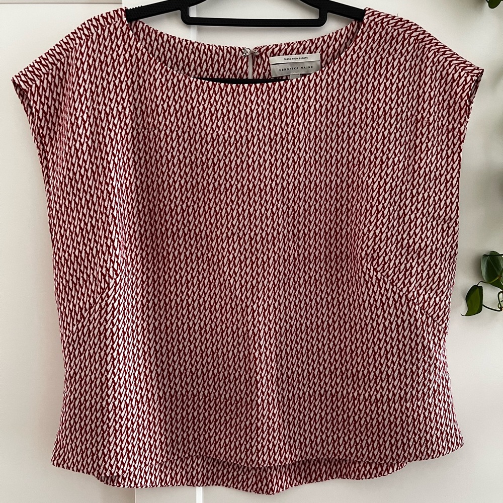 Veronika Maine Red and White Patterned top USA8/AUS 12